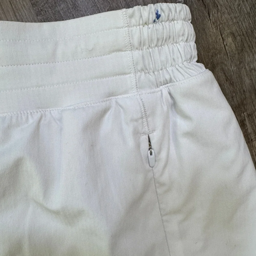Lululemon Skort Womens 2 White Pace Rival Skirt Athletic Tennis Golf Pickleball